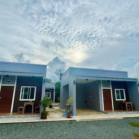 แหลมงอบเฮาส์ Laemngob House 빌라 외부 사진